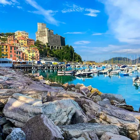 Jasmine Station - Cinque Terre *